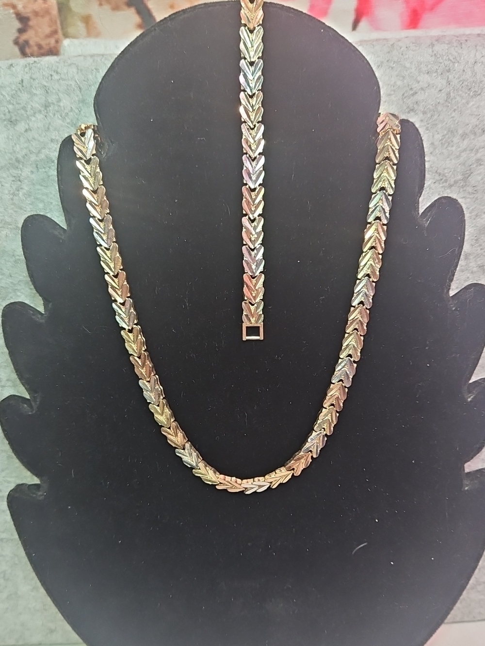 Tri-Tone Chevron Link Necklace and Bracelet Set - Women Jewelry